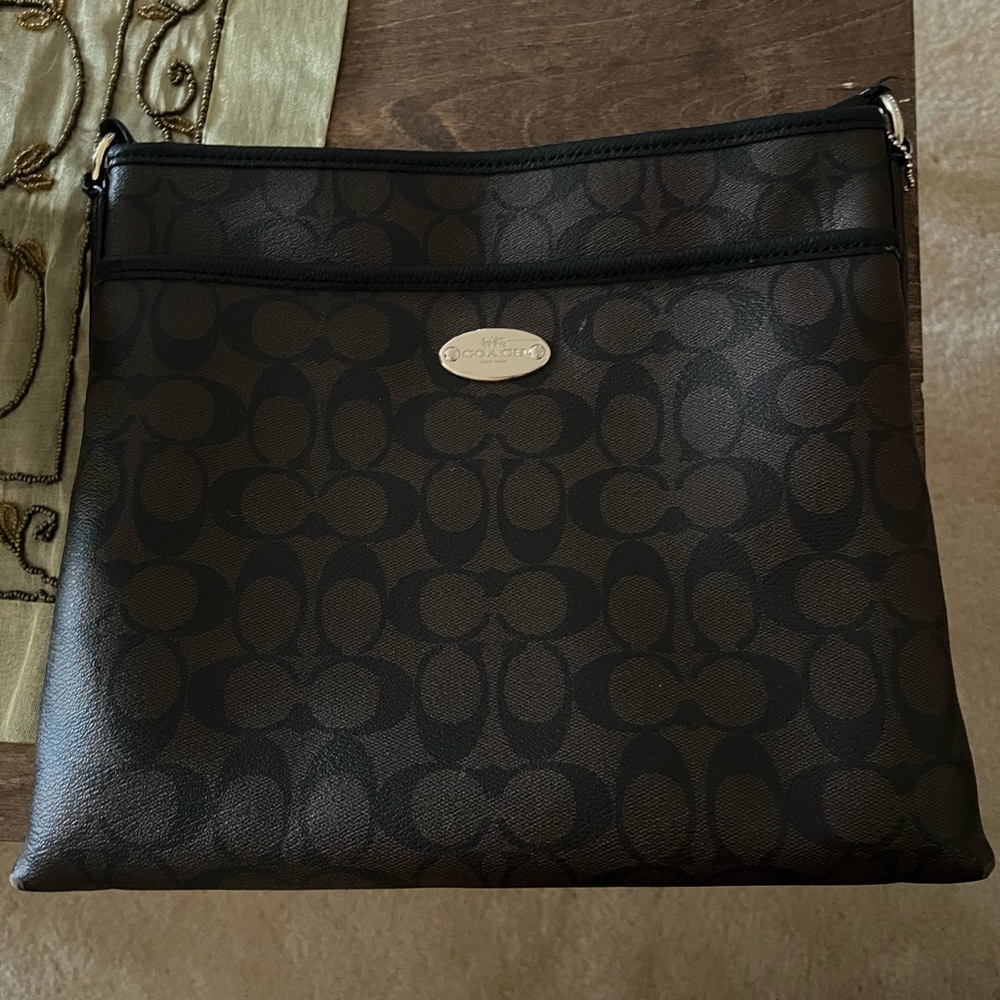 Coach Messenger Rowan File Bag In Signature Canvas